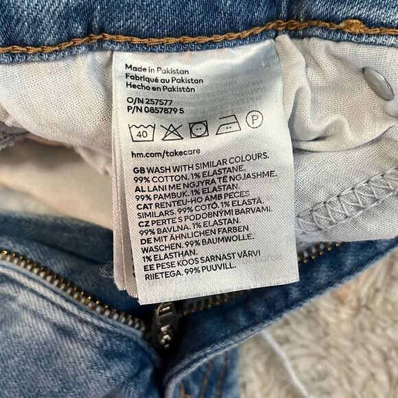 H&M High Denim Shorts - Picture 5 of 9